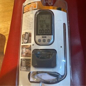 Wireless BBQ Thermometer - Black and Silver